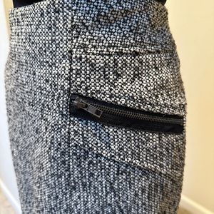 Forever 21 tweed midi skirt. Size M.